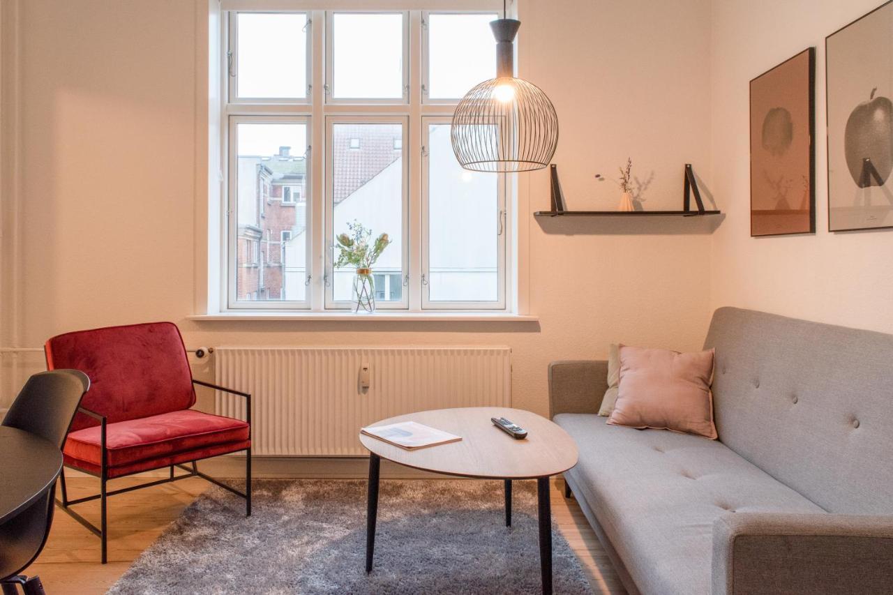 Bright And Spacious Apartment In Downtown Arhus Exterior foto